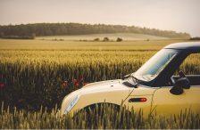 Passgenaue Gummifußmatten für den berühmten Kleinwagen